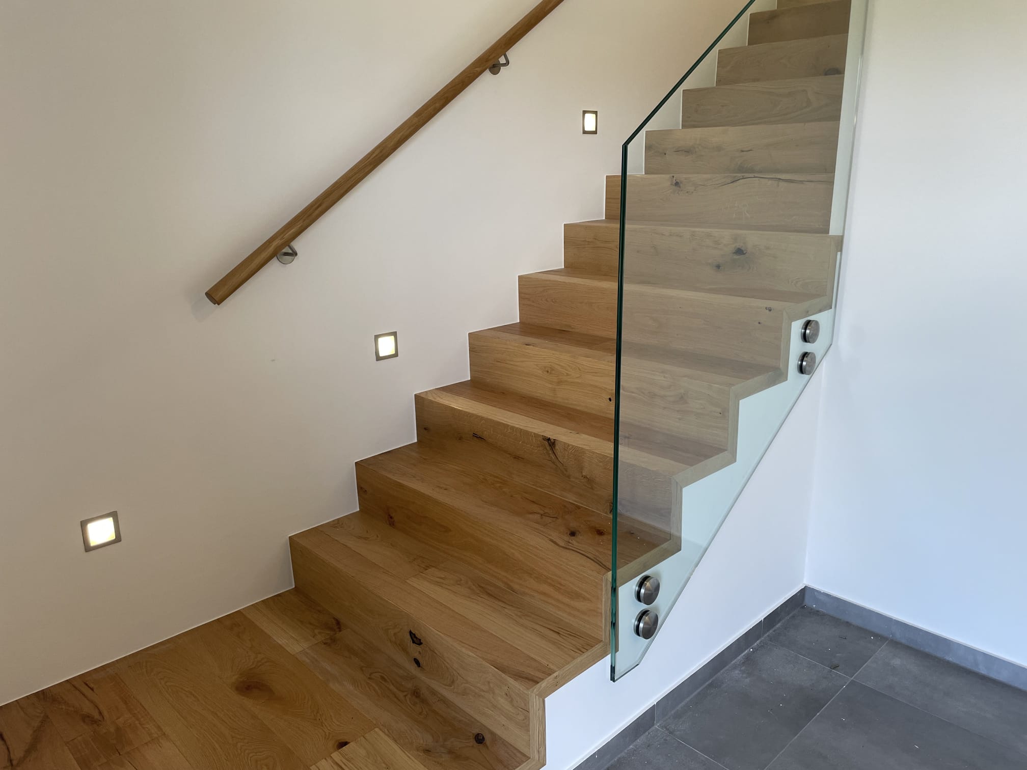 Treppe mit Bodendielen